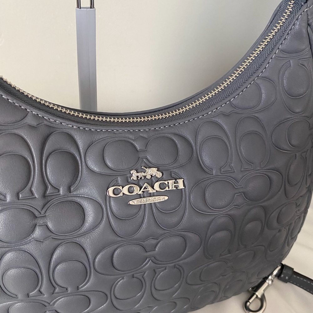 Coach Teri Shoulder Bag In Signature Leather - Picture 5 of 10